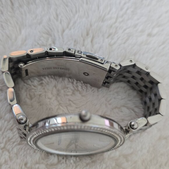 Michael Kors Silver-Tone Glitz Darci Watch Women’s - Picture 3 of 4